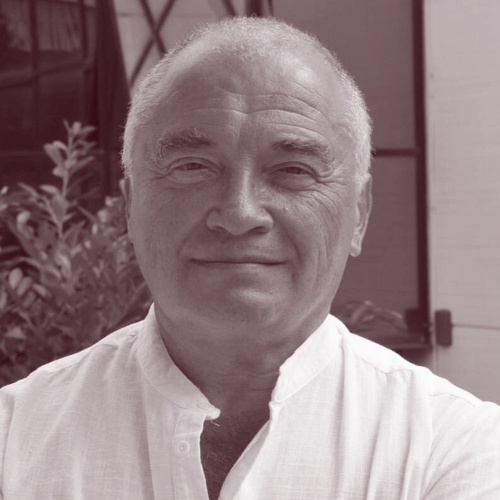 Николай Петров